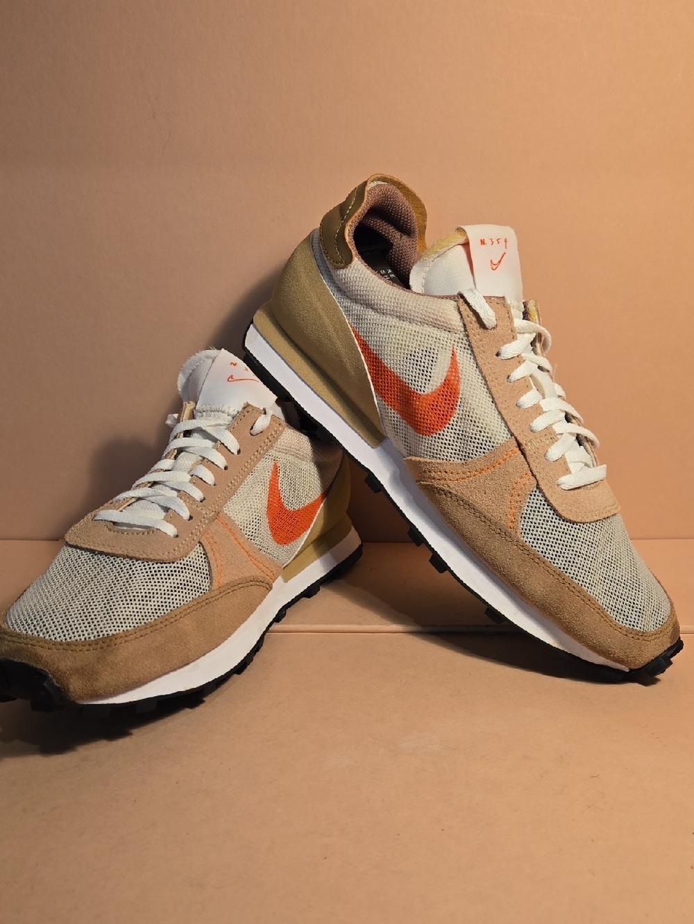 Nike Daybreak-Type N. 354 Shoes Sneakers Size 7.5 M 9 W Light Bone  Orange Retro